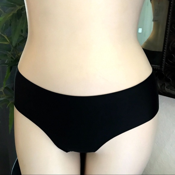 Black/Cream Butterfly Balconette Push Up Bra Set - Picture 4 of 7